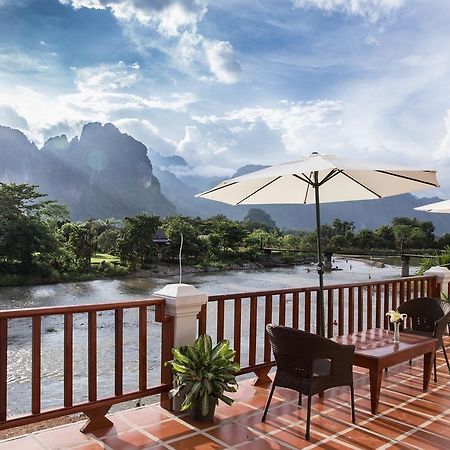 Thavisouk Riverside Hotel Vang Vieng Exteriör bild