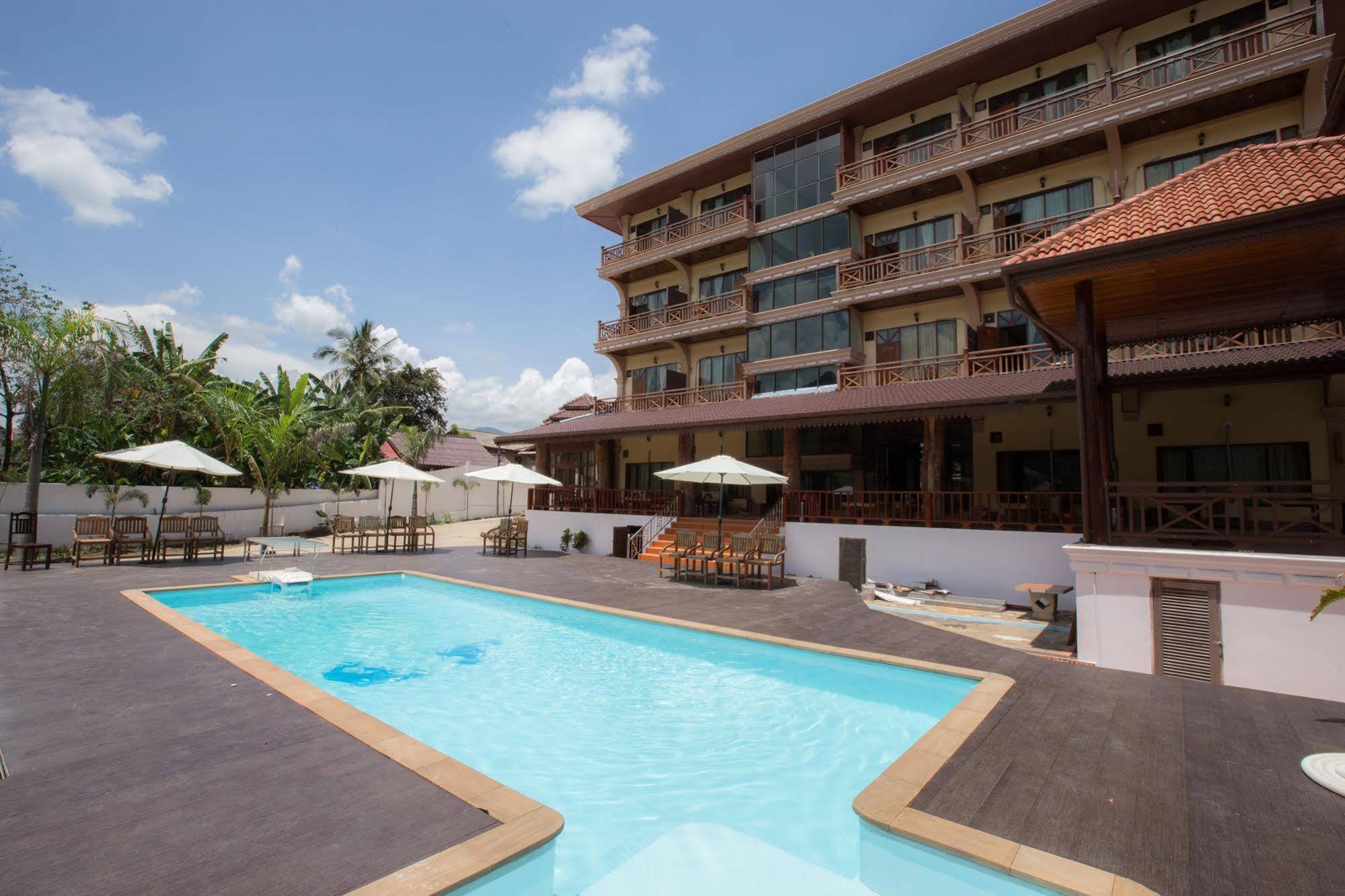 Thavisouk Riverside Hotel Vang Vieng Exteriör bild