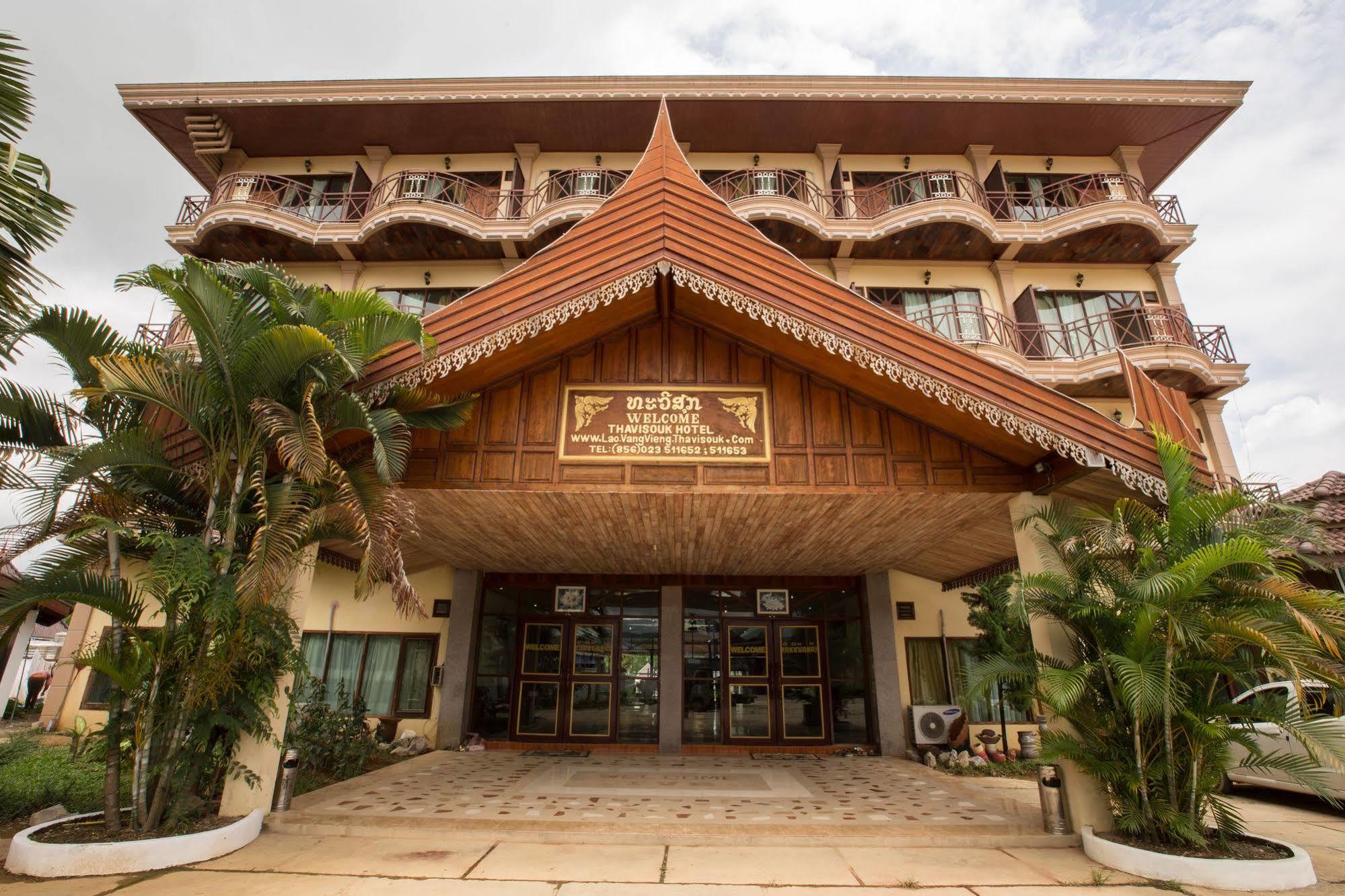 Thavisouk Riverside Hotel Vang Vieng Exteriör bild